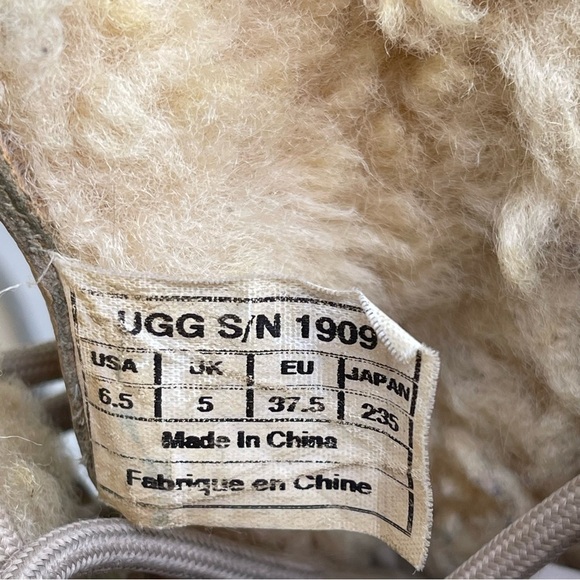 UGG 1909 Adirondack Women's Leather Snow Boots size 6.5 Beige and Brown - Picture 8 of 13